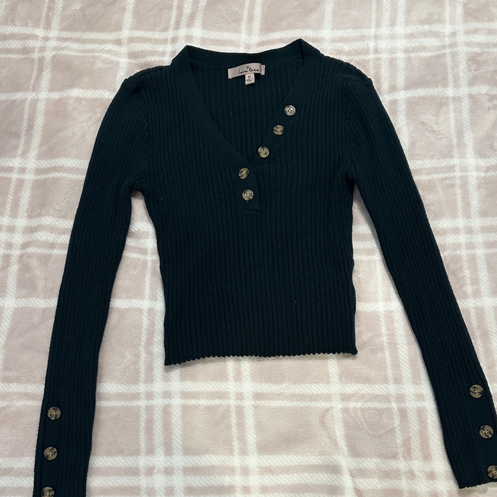 Love Tree Black Ribbed Knit Top